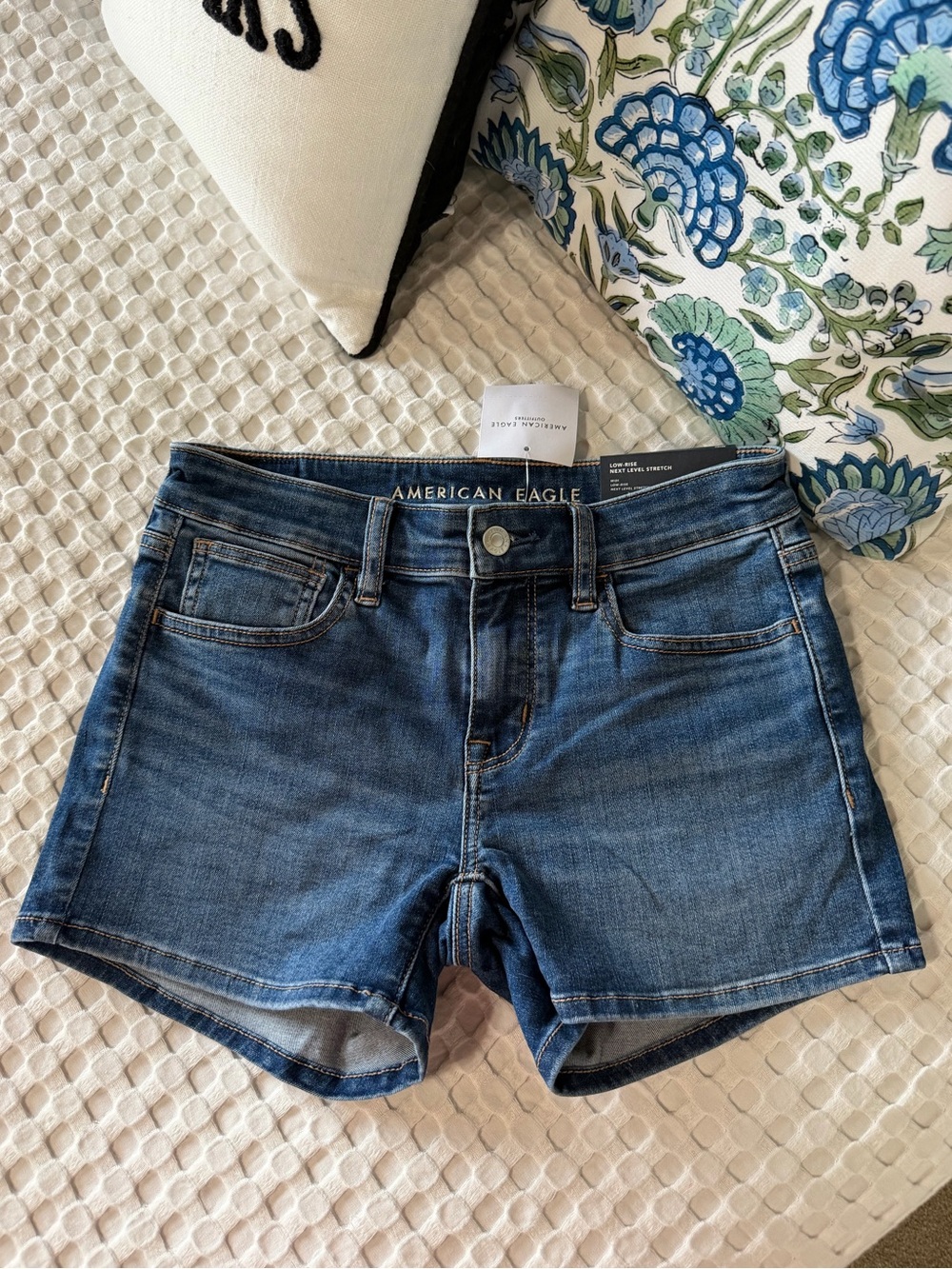 American Eagle Midi Blue Denim Jean Shorts Size 2